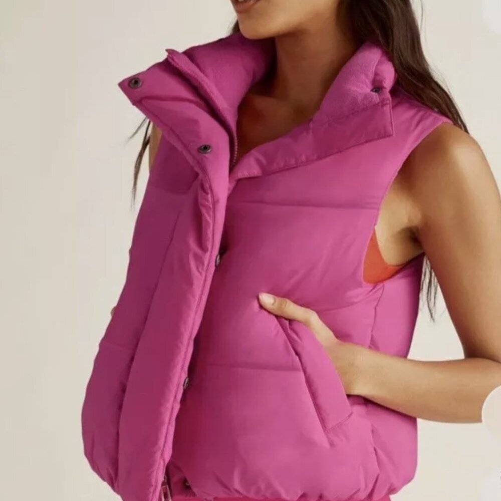 Beyond Yoga Pink Pillow Puffer Vest Women's Medium Duck Down Rare Sporty